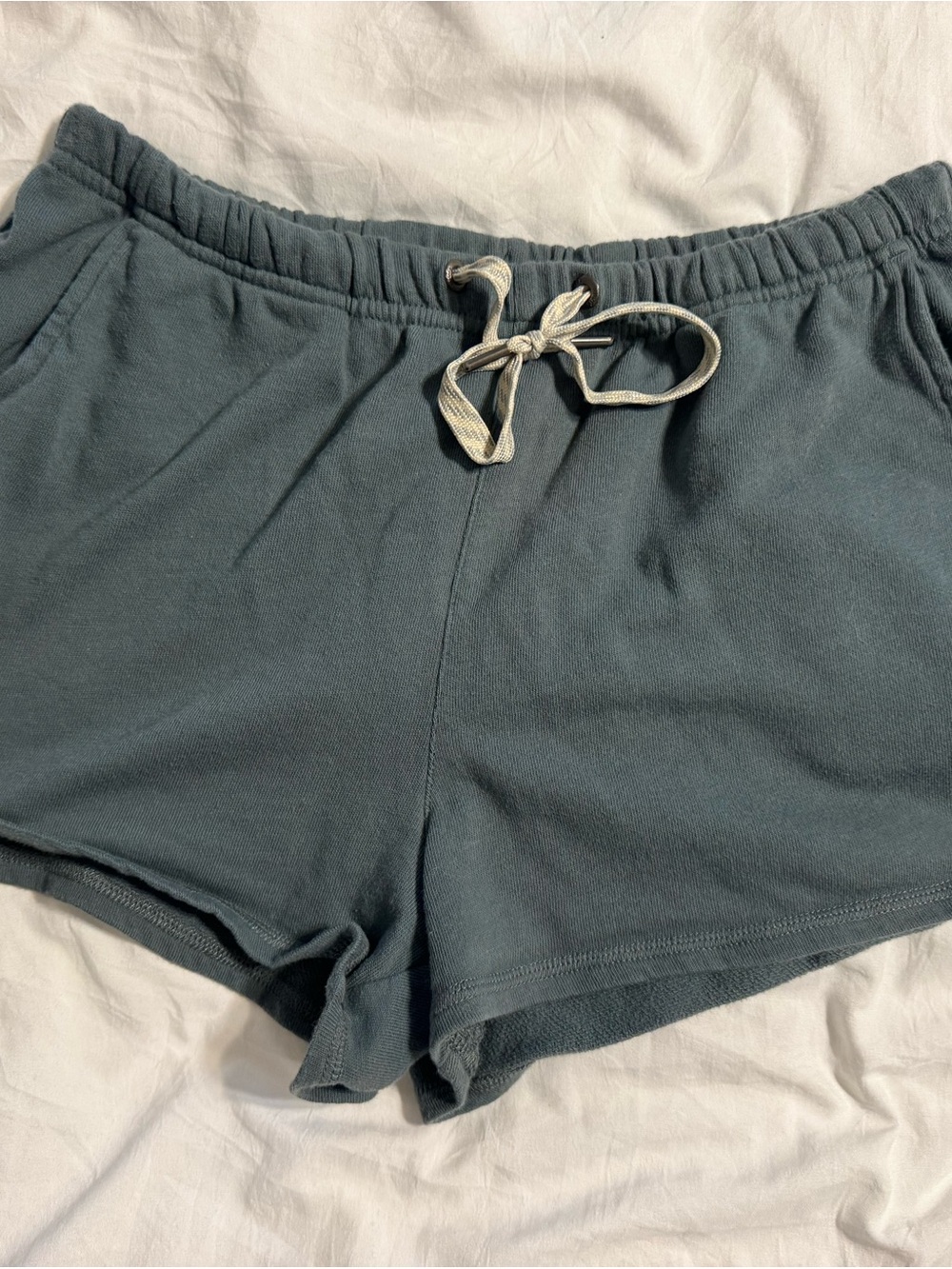 Vuori lot of 3 Women's Drawstring Lounge Shorts - Style: Sunnyside, size small - Picture 4 of 6